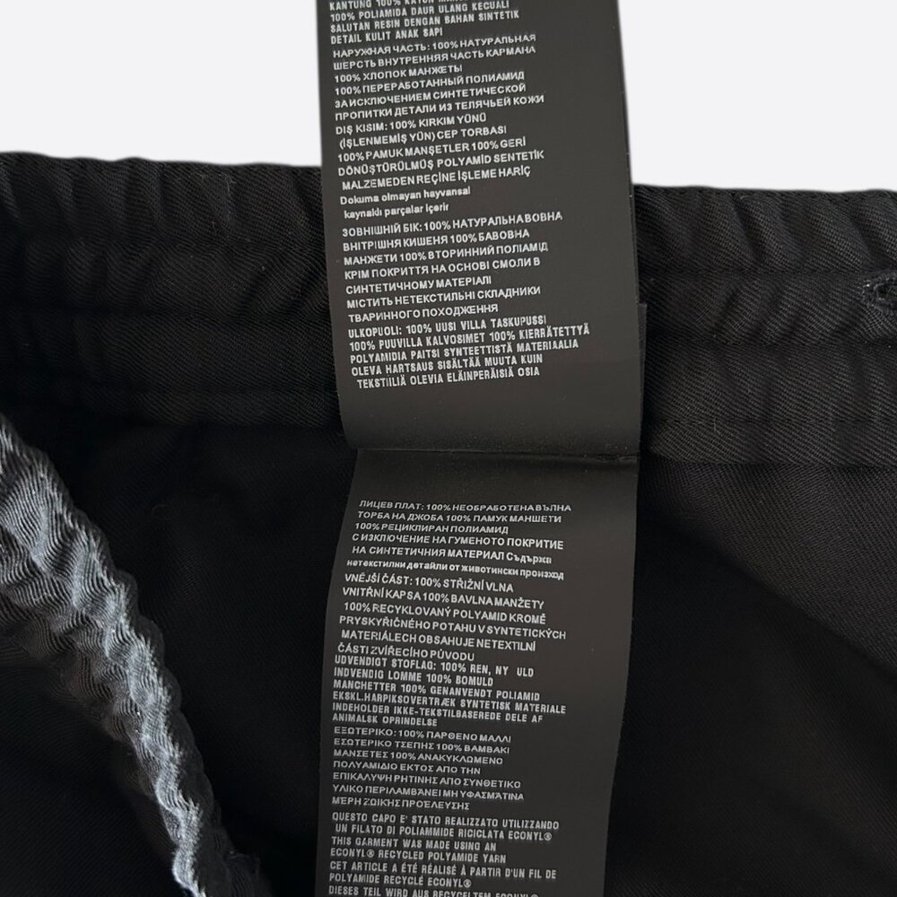 Prada Black Triangle Logo Cargo Pants - Picture 5 of 6